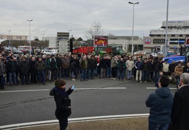 Action syndicale devant le Géant Casino d'Angers, le 27 janvier dernier.