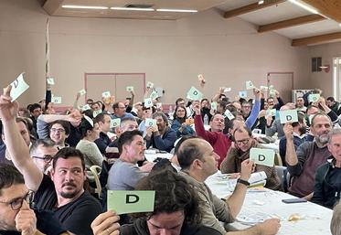 230 adhérents, venus des quatre départements, ont participé à l'assemblée générale jeudi 6 février à Beaupréau-en-Mauges. Ils ont joué à "Qui veut économiser 1000 €/ha ?".