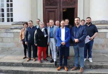 Les douze membres du nouveau bureau de la chambre d'agriculture de région Pays de la Loire.