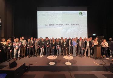 Les 260 participants ont entonné la chanson créée par les salariés de la Fnams pour célébrer les 70 ans de la fédération.