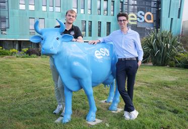 Baptiste Corbel, président du BDE de l'Esa, et Jean Jagu, responsable des relations entreprises.