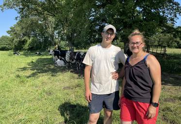 Sylvain et Coralie Morfoise élèvent des vaches laitières à Segré-en-Anjou Bleu (Saint-Sauveur de Flée), dans un système pâturant. 