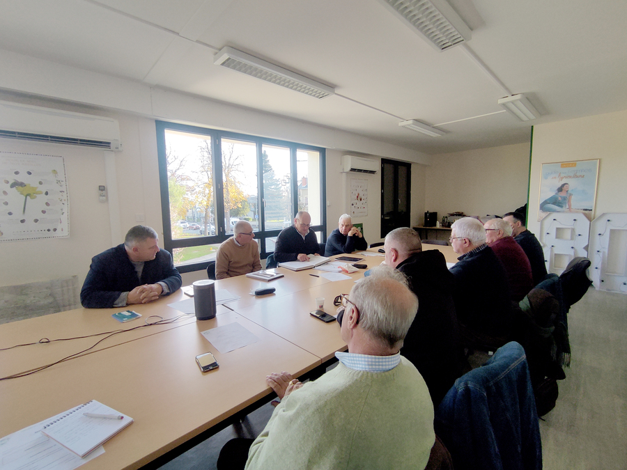 Les membres de la Société d'agriculture de l'Indre se sont penchés sur l'avenir de la société et sur les sujets pouvant être porteurs pour l'agriculture à horizon 2027-2030. ©B.R