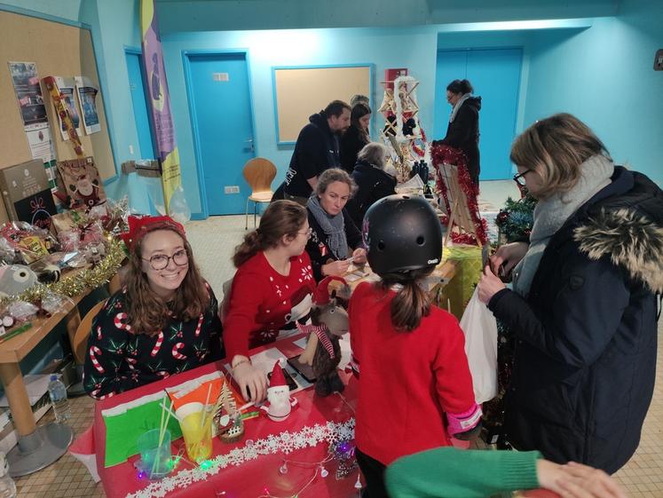 Le 20 décembre, le roller dance de Noël des Piranhas de Châteauroux était au profit de l’association de Chiens guides d'aveugles du Centre-Ouest. ©B.R