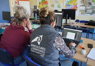 La chambre d'agriculture de l'Indre mobilise 20 conseillers pour aider les agriculteurs à faire leur déclaration PAC.
