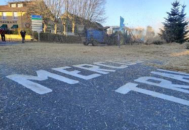 A La Châtre, les agriculteurs de la FDSEA 36 se sont une fois de plus mobilisés contre le Mercosur, le 5 janvier. ©B.R