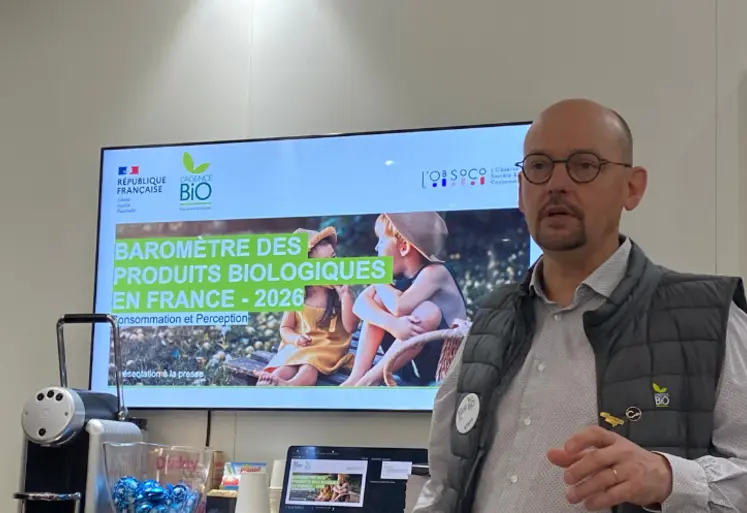 Bruno Martel, nouveau président du groupement d’intérêt public (GIP), ce 26 février au salon de l’agriculture sur le stand de la Coopération agricole.