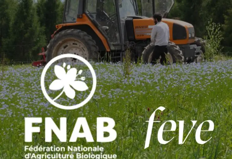 affiche avec un tracteur dans un champ
