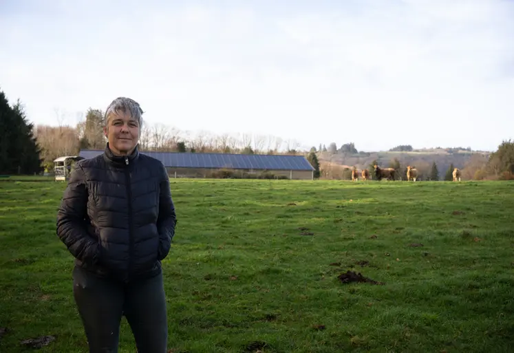 <em class="placeholder">éleveuse Tarn bâtiment prairie</em>