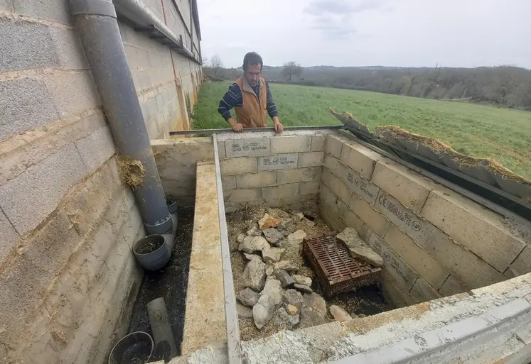 <em class="placeholder">bâtiment élevage bovins viande préfiltre récupération eau du toit </em>