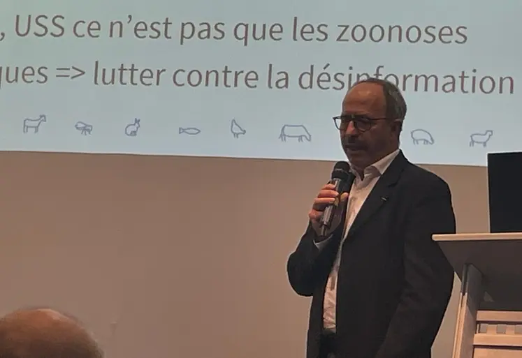 <em class="placeholder">Henri Touboul, vétérinaire référent « une seule santé » pour le SNGTV et le SNVEL (syndicat national des vétérinaires libéraux) lors des journées nationales des ...</em>