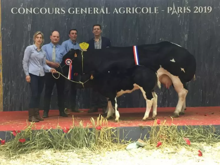 Lilou, championne Blanc Bleu à Paris 2019