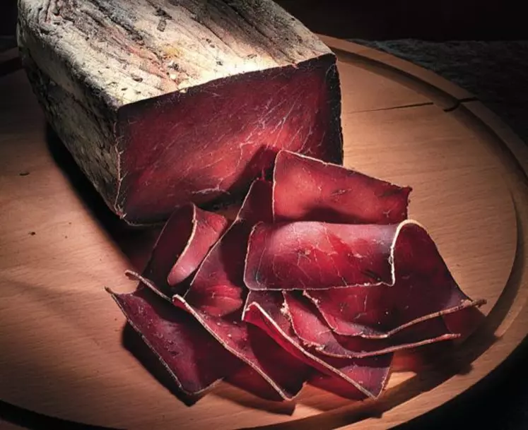 La viande des Grisons 
est la plus connue 
de toutes les spécialités carnées suisses.