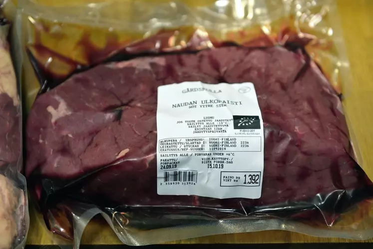 La viande est vendue conditionnée en muscle sous vide. © P. Bourgault