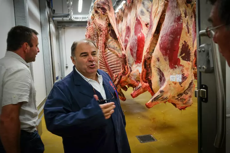 Bernard Guasch, à la tête de l'entreprise familiale Guasch et fils, spécialisée dans l'abattage, découpe et transformation de viande. La société fait partie des principaux investisseurs dans l'abattoir de Perpignan inauguré en 2015. 