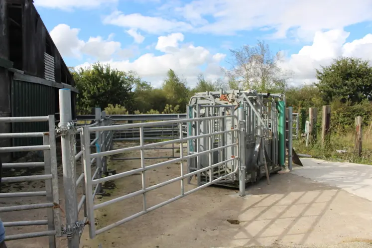 <em class="placeholder">parc de contention </em>