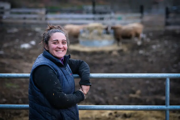 <em class="placeholder">éleveurse aubrac Pyrénées-Orientales</em>