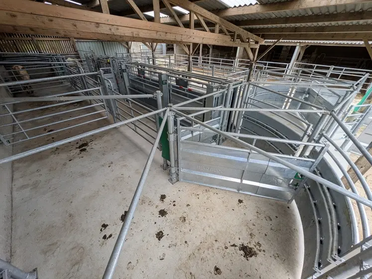 <em class="placeholder">Parc de contention par Jourdain et Maréchalle Pesage</em>