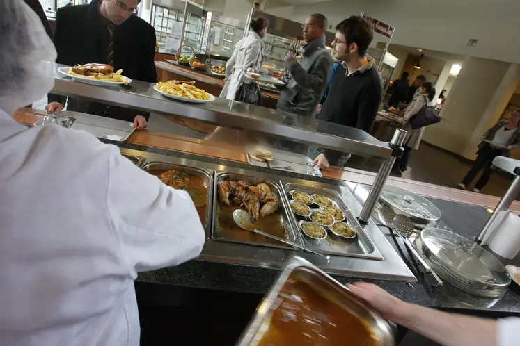 etudiants restaurant universitaire