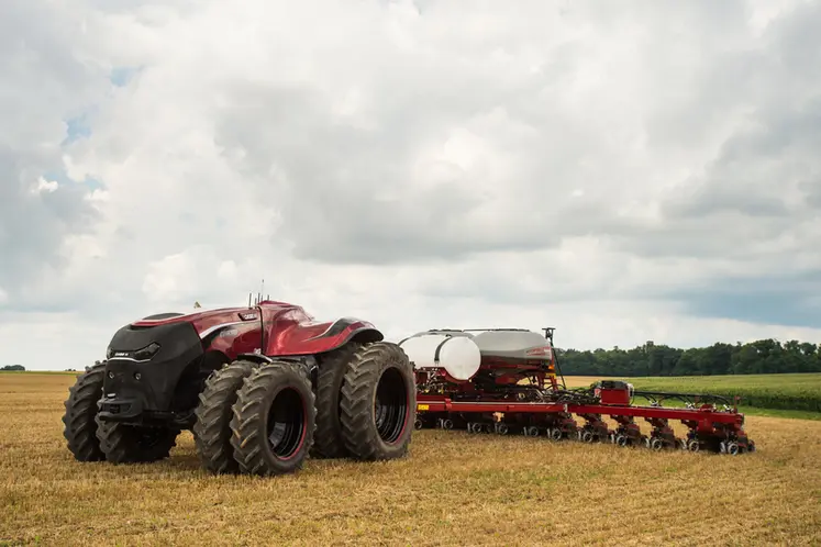 <em class="placeholder">Tracteur du futur, mis au point par le constructeur Case IH. Robot agricole mobile. Machine dépourvue de cabine et se déplaçant sans conducteur. robotisation de ...</em>