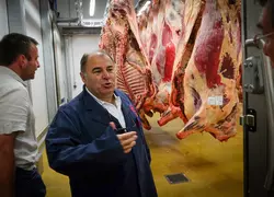 Bernard Guasch, à la tête de l'entreprise familiale Guasch et fils, spécialisée dans l'abattage, découpe et transformation de viande. La société fait partie des principaux investisseurs dans l'abattoir de Perpignan inauguré en 2015. 