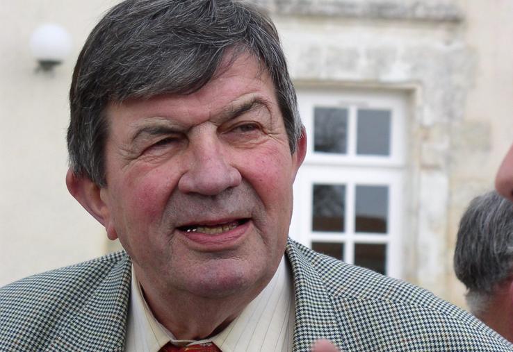 « Sa compétence, son expérience et son bon sens, autant de qualités qu’il a su très jeune, mettre au service des autres », a salué Michel Pelletier dans son hommage. « Nombreuses sont les responsabilités qui lui ont été confiées, sur le plan local, départemental, régional et national. » Selon lui, il a su en « user départementalement ». 