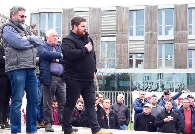 La délégation qui a rencontré le préfet a fait le point sur les sujets abordés lors de la discussion.