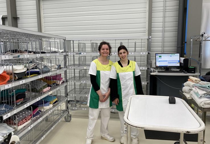 Leslie et Tania ont validé leur reconnaissance des acquis de l'expérience (RAE), une étape importante dans l'autonomisation des personnes handicapées.