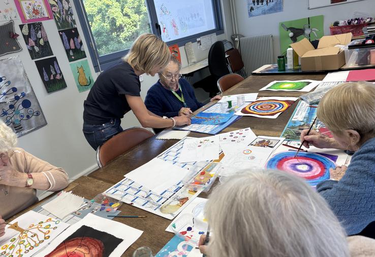 Les résidents ont continué les dessins débutés il y a quelques semaines avec Zeina Hokayem.