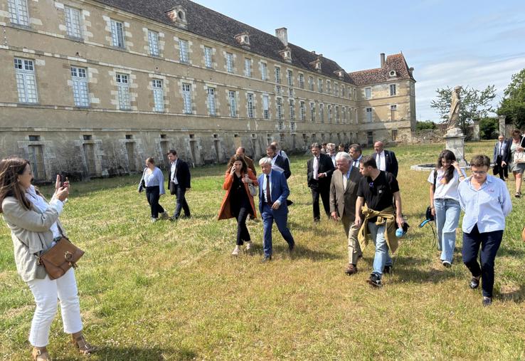 Les élus étaient nombreux sur le site ce mardi pour faire un point.