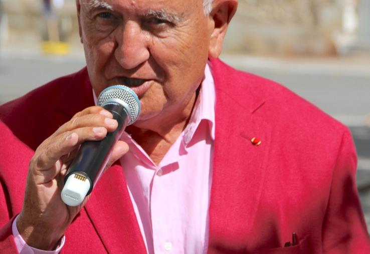 "L'erreur majeure de l'Europe est de ne pas avoir constitué un rapport de force international", dit Jean-Pierre Raffarin.