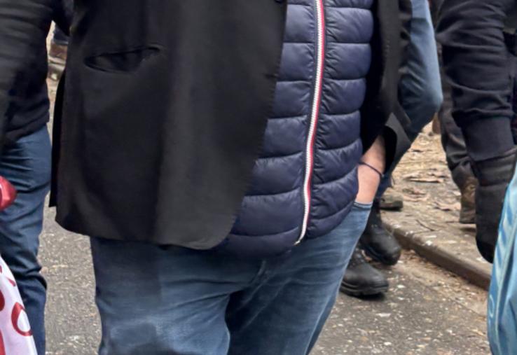 Jérémy Decerle est député européen et conserve son activité d'éleveur Charolais en Saône-et-Loire.