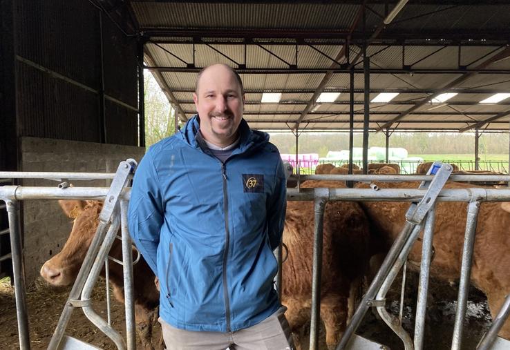 Jonathan Viaud a grandi aux Fosses, et est élu du Conseil municipal depuis 2014.