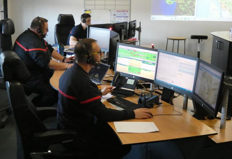 Le centre de traitement des appels du Sdis 17 à Périgny a traité environ 187 000 appels au secours en 2025.