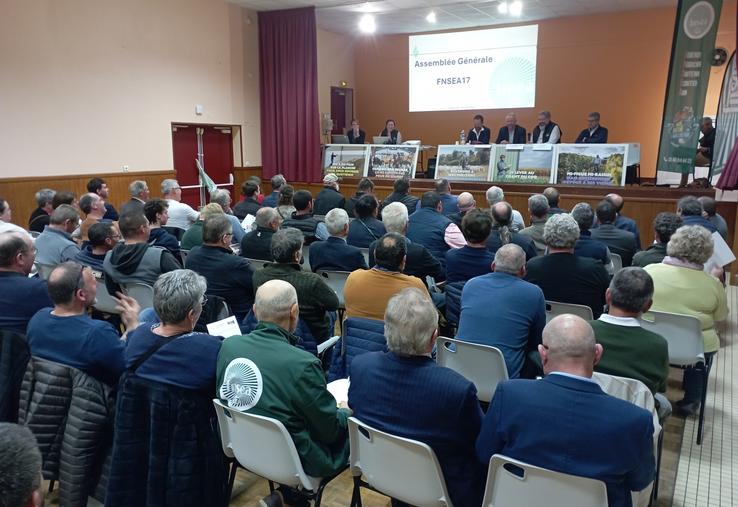 Les sujets d'actualité ont fait irruption dans la discussion sur l'engagement syndical.