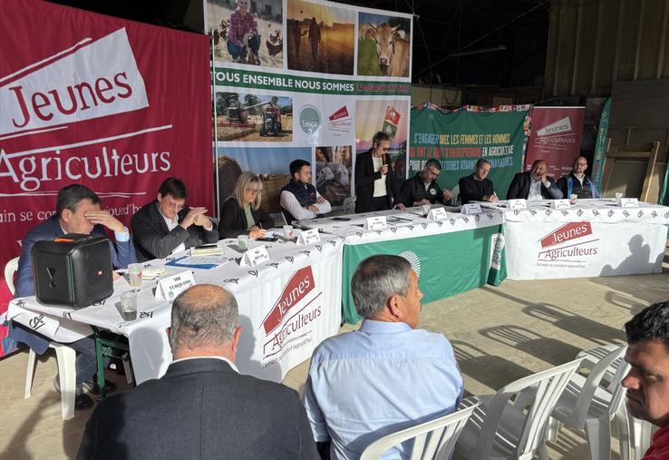 Les agriculteurs ont interpellé les parlementaires et représentants de l'État.
