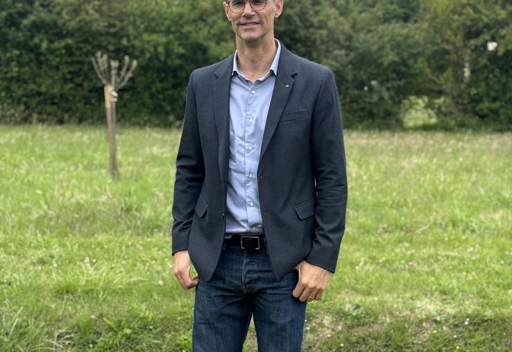 Romain Mesnil est directeur territorial de la Vienne pour Orange.