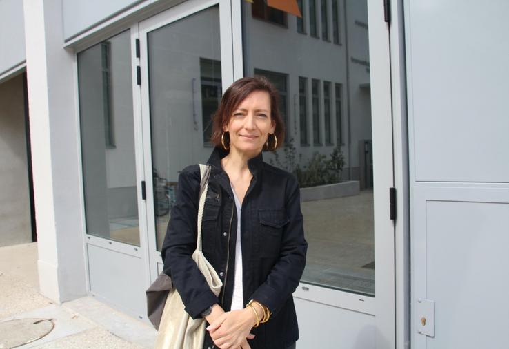 " Je voulais proposer une alternative concrète et sensibiliser les gens sur leur manière de consommer ", confie Émilie.