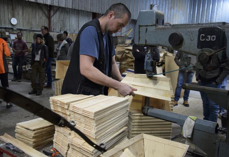 Tesseron Emballages fabrique exclusivement différents modèles de bourriches d'huîtres pour Marennes-Oléron.