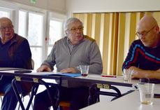 De gauche à droite : Gilbert Marchand, président d'honneur de l'Aspoulba ; Jean-Marie Arsicaud, président et Vincent Piolé, trésorier.