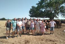 Comme chaque année, le syndicat charolais 17 a visité d'autres exploitations d'élevage. 