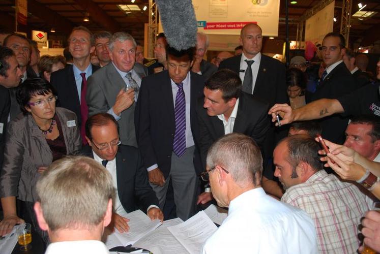 Pour rassurer la profession agricole, François Hollande a annoncé le lancement d’un « plan d’actions ».