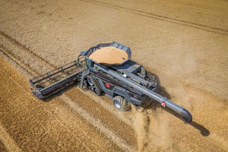 La nouvelle Moissonneuse-batteuse Ideal d’Agco embarque 52 capteurs analysant le flux de récolte et les pertes.