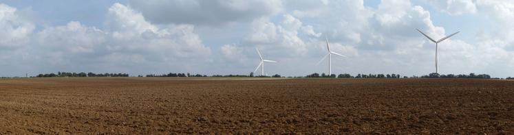 Le projet prévoit d’implanter trois éoliennes sur la commune d’Andilly (ci-dessus, une étude paysagère). 