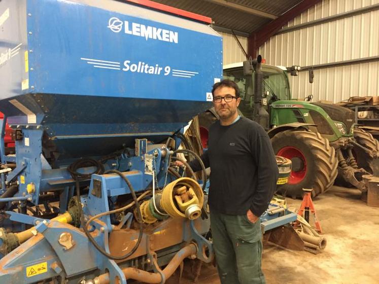 François Joulain devrait commencer les semis d’ici une dizaine de jours. Un choix qui lui convient pour le moment mais l’exploitant garde un œil sur l’évolution des conditions 
climatiques qui pourraient, à moyen terme, faire évoluer sa conduite culturale.