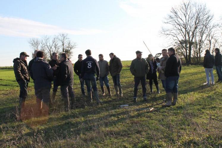 Les agriculteurs devront suivre une formation sur les mesures de surveillance et de prévention.