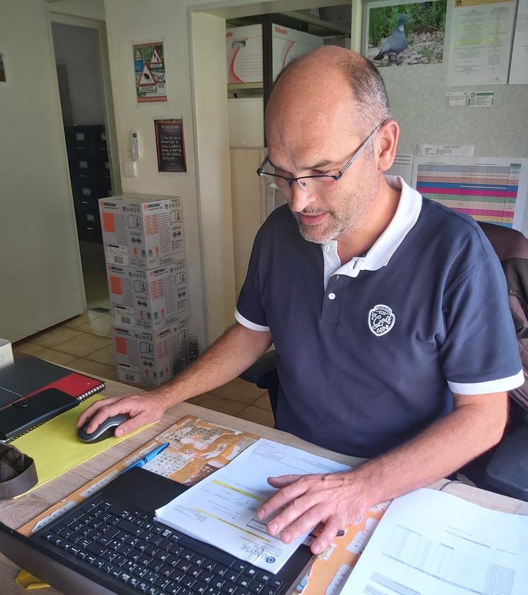 Anthony Gouineau surveille l'évolution des pathologies de la faune sauvage dans le département.