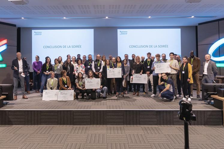 Les lauréats de l'édition 2023 du business dating et les membres du jury.