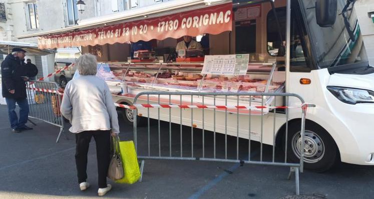 Jeudi 26 mars, producteurs et commerçants artisans ont répondu présents au marché de Montendre.