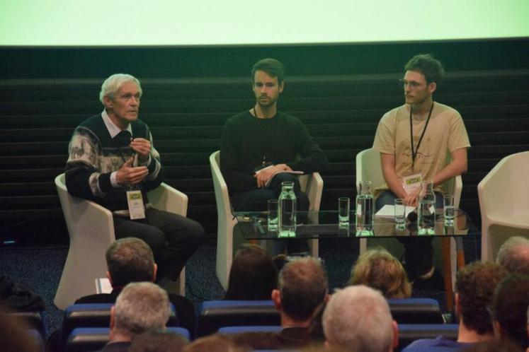 Marc Dufumier, agronome et professeur honoraire d’agriculture comparée à AgroParis Tech, aux côtés de l‘association Les Greniers d’Abondance